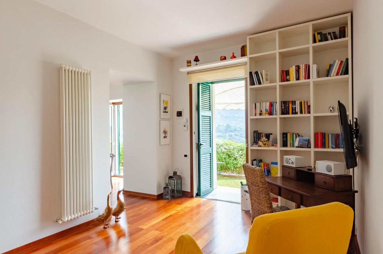 Joivy Inviting Flat With Garden And Sea View In Rapallo Exterior photo