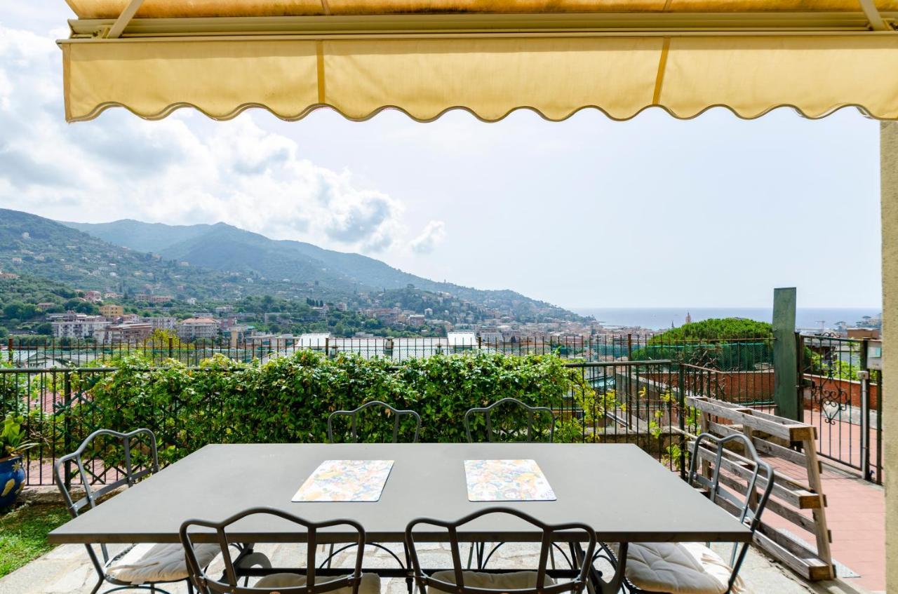 Joivy Inviting Flat With Garden And Sea View In Rapallo Exterior photo